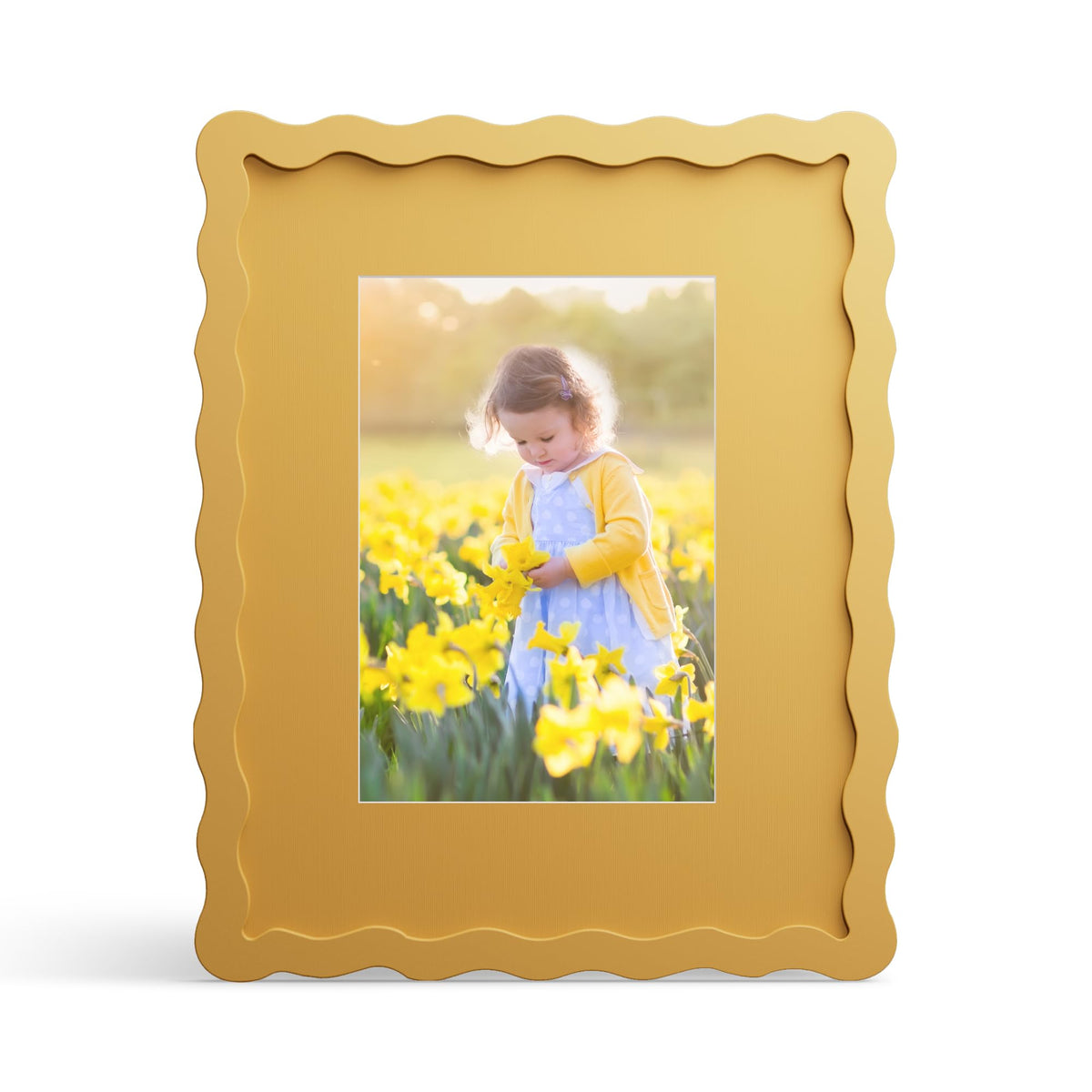 4x6 Picture Frame with Mat for 3.5x5, Wavy Edge Wooden Real Glass Photo Frame for Tabletop and Wall Hanging, Green, 1 Pack