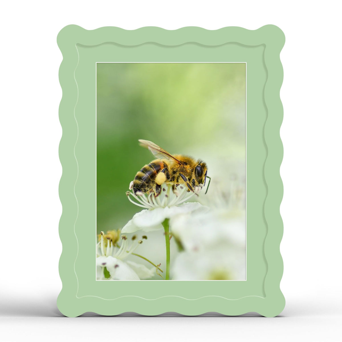 4x6 Picture Frame with Mat for 3.5x5, Wavy Edge Wooden Real Glass Photo Frame for Tabletop and Wall Hanging, Green, 1 Pack