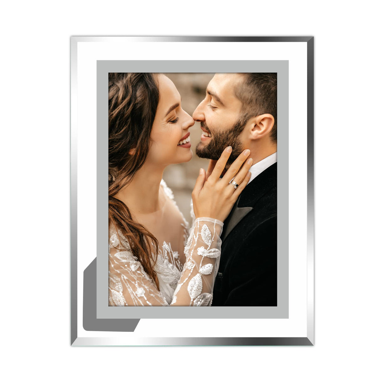 Vienrose 5x7 Picture Frame Set of 2, Clear Glass Photo Frames with Silver Edge, Horizontal or Vertical Display for Tabletop, Desk, Home, Office Decoration Fits 5x7 Photos Easy Photo Swap Gift Ready