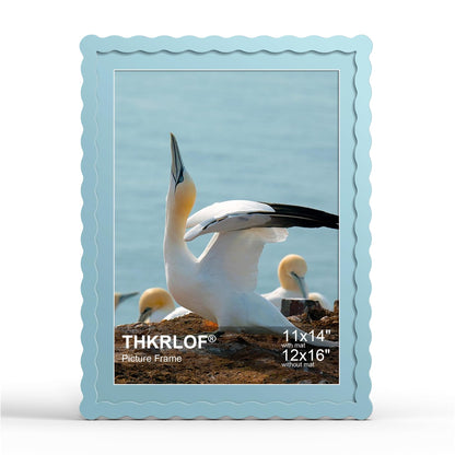 4x6 Picture Frame with Mat for 3.5x5, Wavy Edge Wooden Real Glass Photo Frame for Tabletop and Wall Hanging, Green, 1 Pack