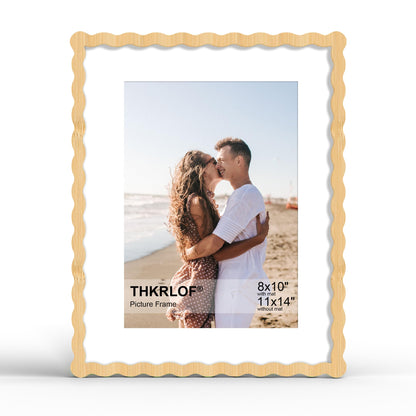 4x6 Picture Frame with Mat for 3.5x5, Wavy Edge Wooden Real Glass Photo Frame for Tabletop and Wall Hanging, Green, 1 Pack