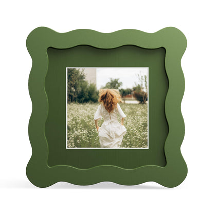 4x6 Picture Frame with Mat for 3.5x5, Wavy Edge Wooden Real Glass Photo Frame for Tabletop and Wall Hanging, Green, 1 Pack