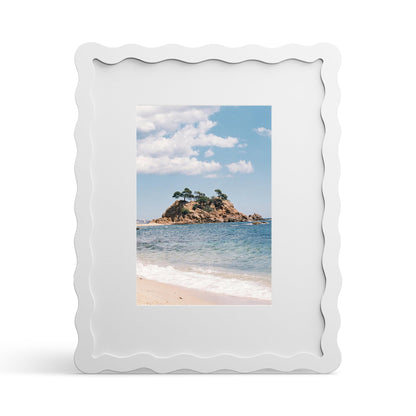 4x6 Picture Frame with Mat for 3.5x5, Wavy Edge Wooden Real Glass Photo Frame for Tabletop and Wall Hanging, Green, 1 Pack