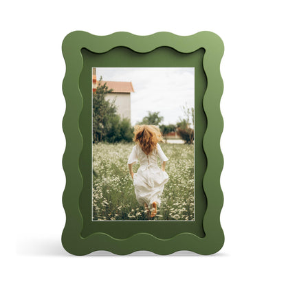 4x6 Picture Frame with Mat for 3.5x5, Wavy Edge Wooden Real Glass Photo Frame for Tabletop and Wall Hanging, Green, 1 Pack